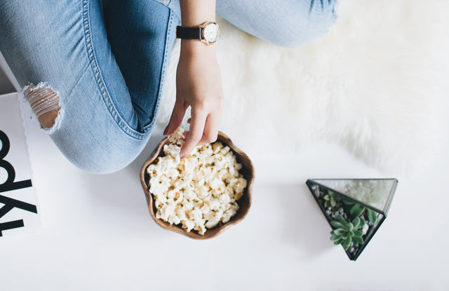10 Crunchy Snacks That Are Healthy And Budget Friendly - Swolverine