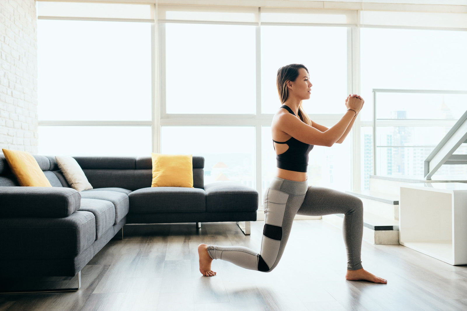 Curtsy Lunge: How To Do the Curtsy Lunge: Sculpt Stronger Glutes and Boost Functional Strength