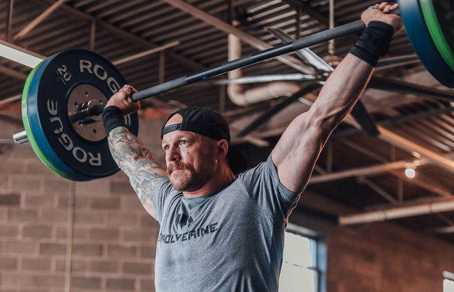 Maximize Muscle Gains: The Ultimate Guide to Stacking and Cycling Dianabol with Testosterone