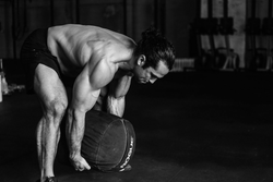 Anavar vs Testosterone: Which One Should You Choose for Optimal Performance?