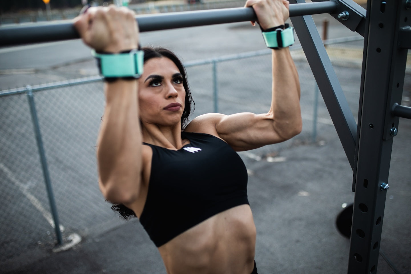 How to Hit Rear Delts With Dumbbells: Ultimate Guide for Growth